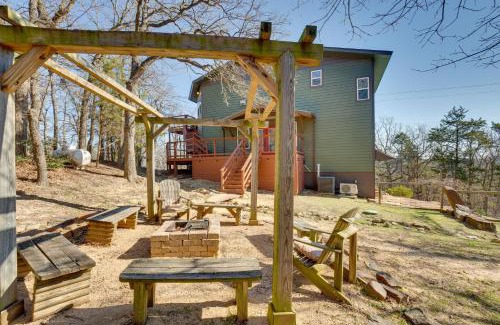 Pottsboro House | Serene Valley Views Lake Texoma Retreat