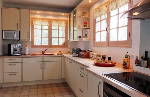 Seillans House | Serene Villa with large pool & park like grounds