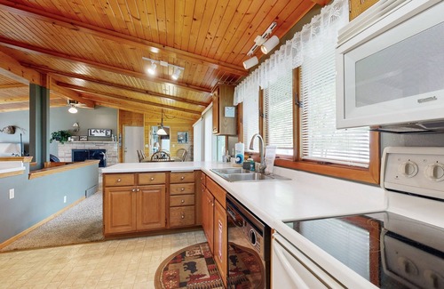 Nekoosa House | Serene Waterfront Home w/Provided Kayaks, Beach Area, Dock, Grill & Ping Pong