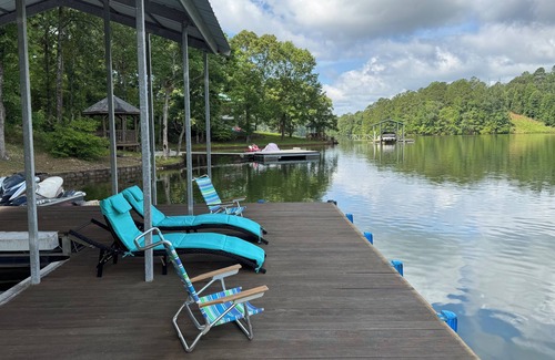 Wedowee House | Serene Waterfront Lake Wedowee Home