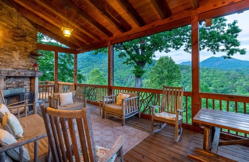 Cullowhee House | Serenity - A Luxury Home with Spectacular Mountain Views with Community Clubhouse & Pool!