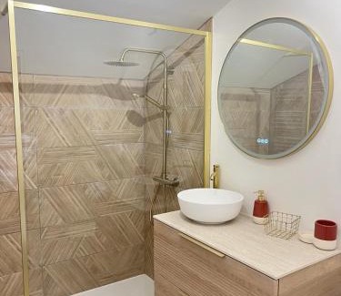 Nieuil l'Espoir Apartment | Serenity Appart', Les Clés de l'Espoir, proche Poitiers