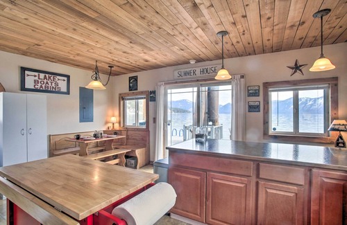 Bayview Cottage | Serenity at Scenic Bay: Floating Cottage w/Views!