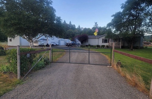 Lewis County House | Serenity Awaits Entire Home with AC, WiFi centrally located on over 2 flat acres