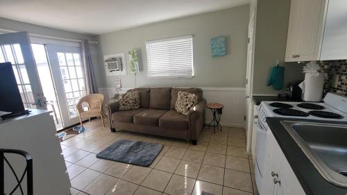 Hampton Apartment | Serenity by the Sea II