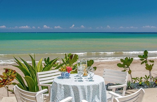 Montego Bay Villa | SERENITY BY THE SEA JAMAICA - Luxury 4 Bed Beachfront Villa Montego Bay