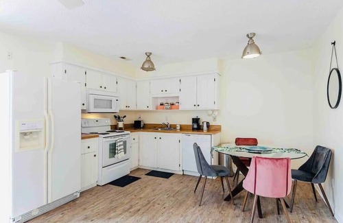 Willoughby Spit Condo | Serenity by the Sea Private Beach Pets Welcome