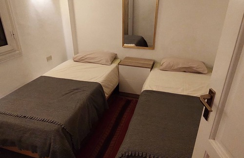 Maadi House | Serenity Maisonette: Enchanting Garden Hideaway