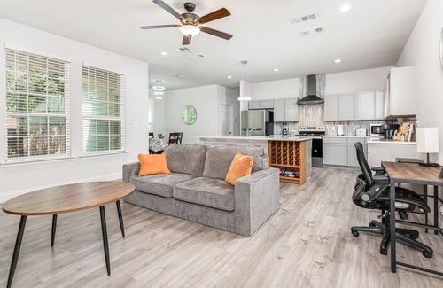Lake Dallas House | Serenity Oasis with covered Pool Paradise near DFW airport