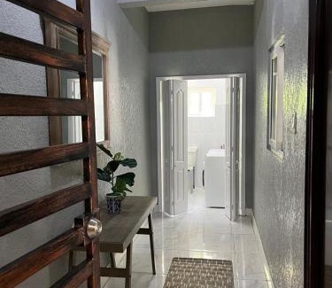 Jack's Hill Apartment | Serenity on Sunset Ridge
