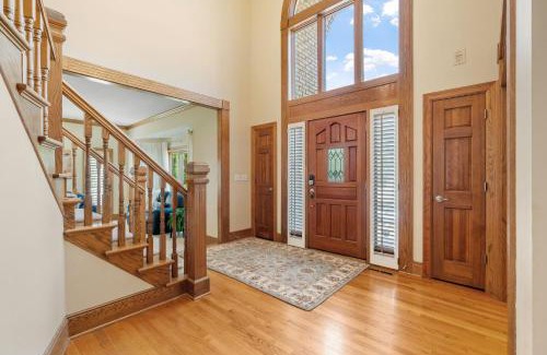 Eden Prairie House | Serenity on the Creek