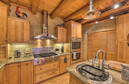 Lewisburg Cabin | 'Serenity on the River' Luxe Lewisburg Cabin!