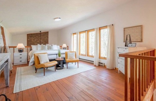 Dugspur Cottage | Serenity Peak w/Native Trout Stream/Secluded