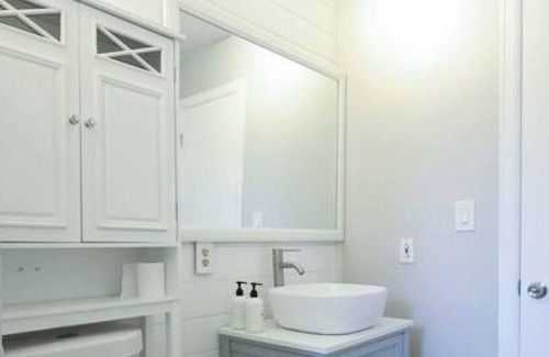 Hunt Club Villa | Serenity Retreat Pool/Spa BBQ Work Space WiFi+
