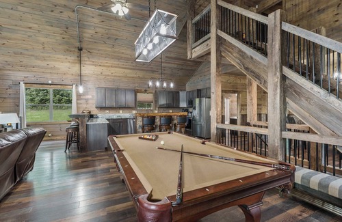 New Plymouth House | Serenity Ridge 6 Br Sleeps 16 Pool Hot Tub