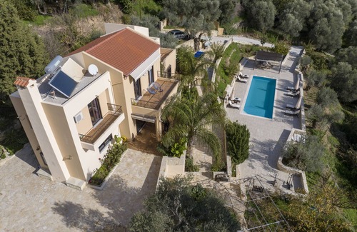 Dhris Villa | Serenity River Villa | Feel The Serenitynof the River