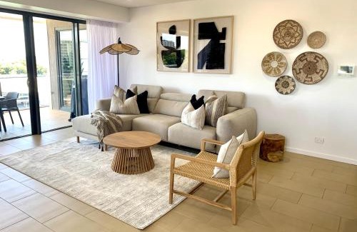 Darwin City Centre Apartment | Serenity Sea La Vie - 3brm Penthouse at Darwin Waterfront