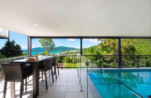 Airlie Beach House | Serenity Seas - Airlie Beach