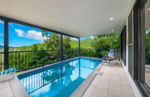 Airlie Beach House | Serenity Seas - Airlie Beach