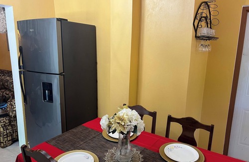 Lacovia Apartment | Serenity Suite 2BR King Apt W/AC