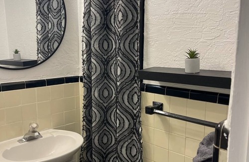 Kingston Apartment | Serenity Suite- Daytona Beach FL