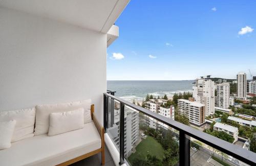 Burleigh Heads Apartment | Sereno - Luxury Ocean Views With Pool And Gym