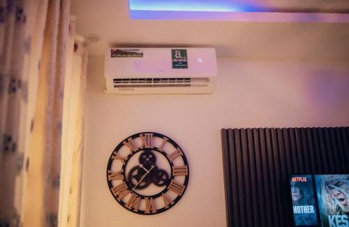 Ibadan Apartment | Serviced 3Bed Duplex in Oba Akinyele Street, off Rotimi Williams, Bodija