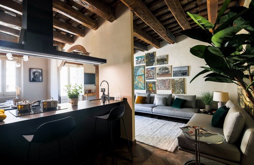 El Raval Apartment | Serviced penthouse duplex with private terrace next to Ramblas!