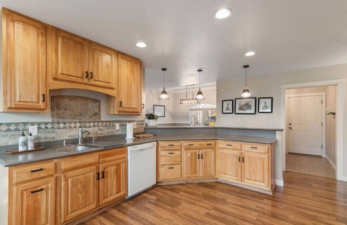 Fishhook Apartment | Set & Drift~Hatcher Pass, Pets Allowed, Peaceful