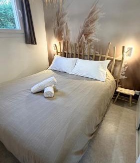 Sete Apartment | SETE EVASION Jardin, Parking privé gratuit, Climatisé, Wi-Fi, à 5mn plage, tout Confort