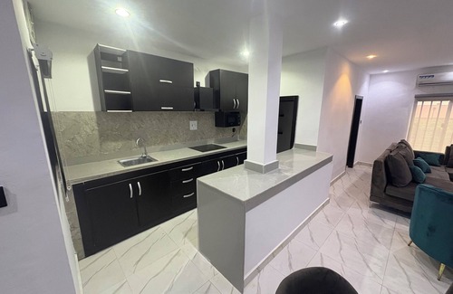 Lekki Phase 1 Apartment | Seven Kings Luxury Apartments in superb Lekki Phase 1 with WiFi, AC