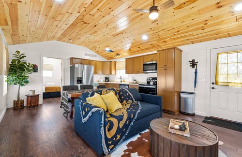 Williamstown Cabin | Seven Neighboring Cabins at Eden Reserve