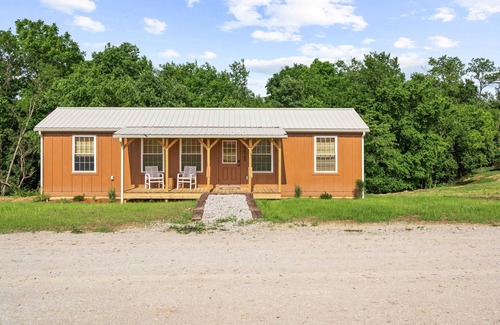 Williamstown Cabin | Seven Neighboring Cabins at Eden Reserve