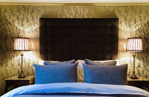 Eastbourne House | Seven Sisters @ THE NICHE