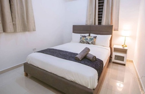 Puerta de Tierra Apartment | Sevilla 4 · Luxurious and Cozy 3 Bedroom apt. Old San Juan