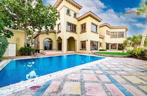 Palm Jumeirah Villa | Sezavi huge and luxury villa with stunning views!