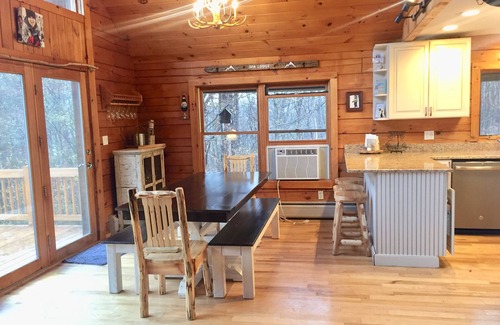 Charlemont Cabin | Sfa Lodge Log Cabin 4 Bd - 2 Ba Nestled In The Woods 5 Mins From Berkshire East