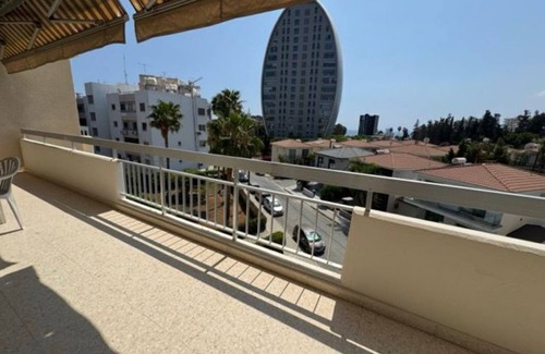 Agios Athanasios Apartment | Sfina Sea view apartment by Ezoria villas