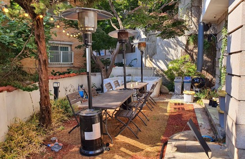 Seongbuk-dong House | SG Tailored Serviced Home 5 MIN walk from Hansung univ. stn