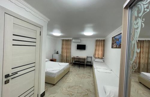 Uman Hotel | Shaarei Zion