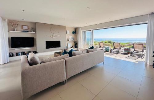 Shelley Point Villa | Shades of Blue