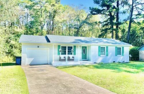 Fayetteville Apartment | Shady Pines Retreat
