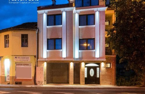 Plovdiv Old Town Apartment | Shahbazian House