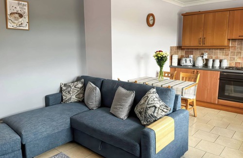 Markethill Cottage | SHALOM APARTMENT 98B, family friendly in Markethill