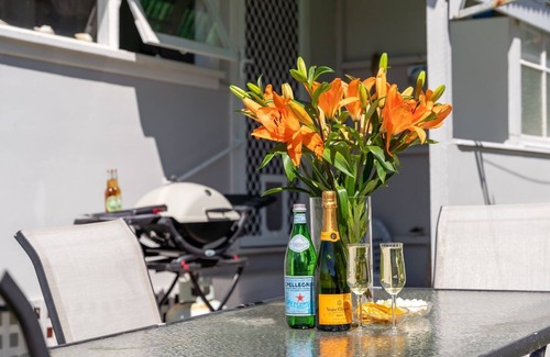 Culburra Beach House | Shalom Beach Cottage – 5 minute walk to the beach