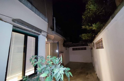 Changning Apartment | Shanghai 2Br flat with garden& floor heating nr line2/11 Jing an temple