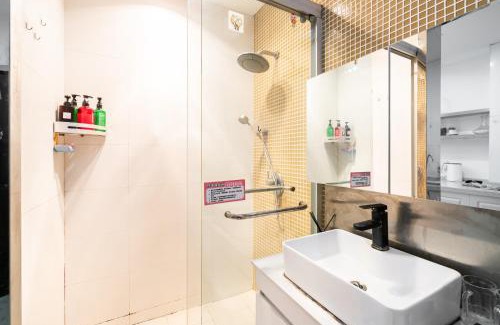 Haining Road Apartment | Shanghai Bund View Apartment