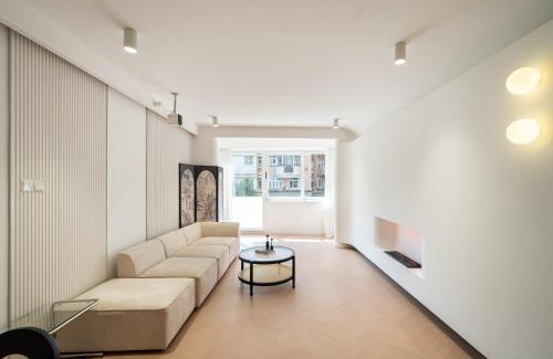 Changning Apartment | Shanghai Downtown Yi Du B&B - Near Hongqiao Station and Jiaotong University