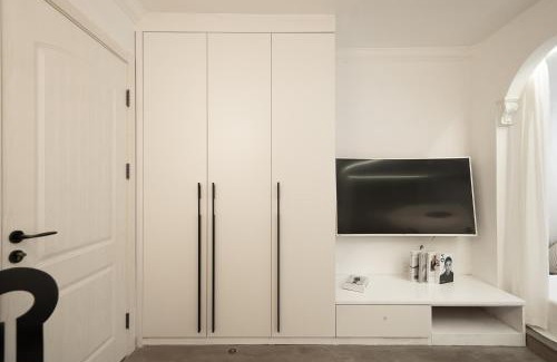 Huaihai Road Commercial Area Apartment | Shanghai Hills & Serendipity Xiaoman Two Beds Jing'an Temple