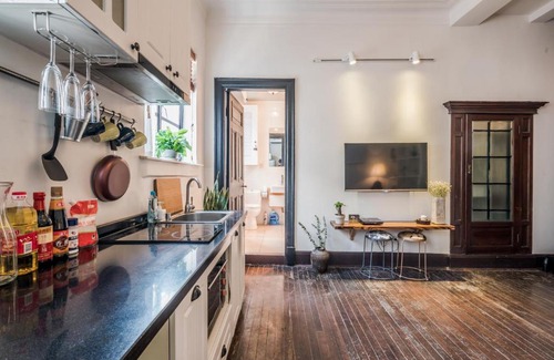 Xuhui Apartment | Shanghai Hills & XING 48 Homestay Near Line1 and Line7 Changshu Road Mid Huaihai Road